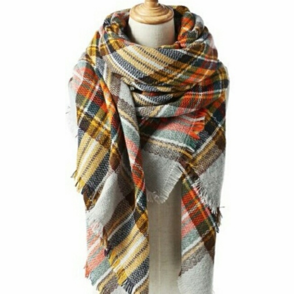 2 LEFT!! 5☆ oversized plaid tartan blanket scarf - Picture 3 of 3